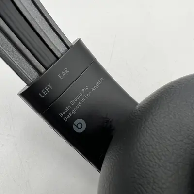 Beats by Dr. Dre Studio Pro Wireless Over-Ear Headphones, Black, Bluetooth - Thumbnail 8