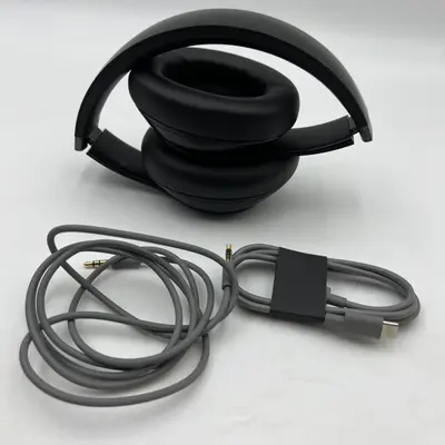Beats by Dr. Dre Studio Pro Wireless Over-Ear Headphones, Black, Bluetooth - Thumbnail 2