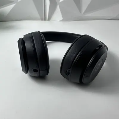 Beats By Dre Solo 4 Bluetooth Wireless On-Ear Headphones, Black, Fast Pairing - Thumbnail 3