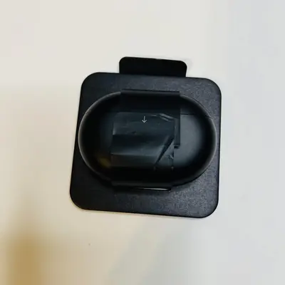 Beats Studio Buds Wireless Noise Cancelling Earbuds – Black | Charging Case - Thumbnail 4
