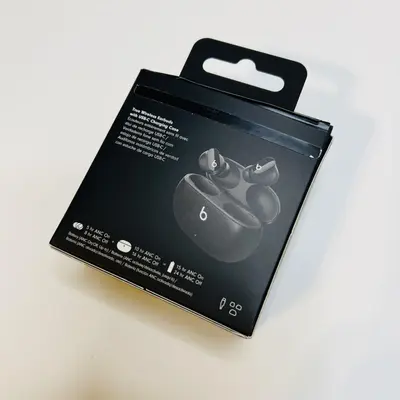 Beats Studio Buds Wireless Noise Cancelling Earbuds – Black | Charging Case - Thumbnail 6