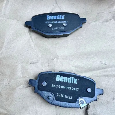 Bendix CFC2457 Ultra Ceramic Rear Pads Fits Toyota RAV4 Lexus NX300 Abutment Kit - Thumbnail 5