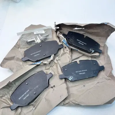 Bendix SBC2314 Premium Ceramic Rear Brake Pads Fits Buick Envision Cadillac XT4 - Thumbnail 10