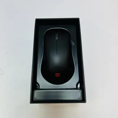 BenQ U2-D Esports Mouse Wired, Lightweight, Ergonomic, High Precision - Thumbnail 3