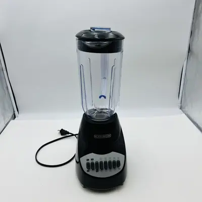 BLACK+DECKER BL2010BP Crush Master 10-Speed Blender - Excellent - Real photo at TamDo.us
