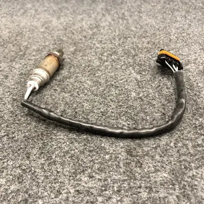 Bosch Oxygen Sensor 13027 fit Chevrolet GMC K2500 Suburban 96-02 - Thumbnail 7