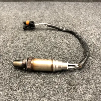 Bosch Oxygen Sensor 13027 fit Chevrolet GMC K2500 Suburban 96-02 - Thumbnail 6