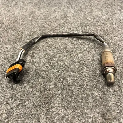 Bosch Oxygen Sensor 13027 fit Chevrolet GMC K2500 Suburban 96-02 - Thumbnail 5