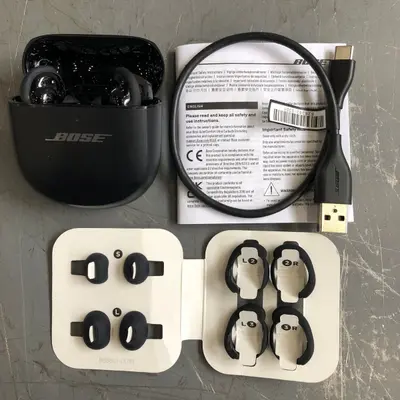 Bose QuietComfort Ultra Earbuds True Wireless Bluetooth Noise Cancelling, Black - Thumbnail 2
