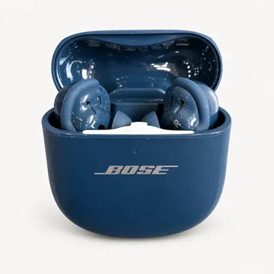 BOSE QuietComfort Ultra Wireless Earbuds, Noise Cancelling, Lunar Blue - Thumbnail 3