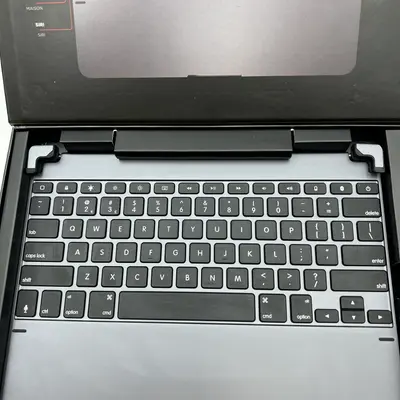 Brydge Wireless Keyboard + Magnetic Cover for iPad Pro 12.9" (3rd Gen, 2018) - Thumbnail 6