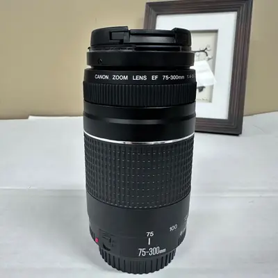 Canon EF 75-300mm f/4-5.6 III Telephoto Zoom Lens - Thumbnail 3