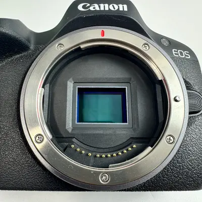 Canon EOS R100 Mirrorless Camera Kit with RF-S 18-45mm F4.5-6.3 IS STM Lens - Thumbnail 4