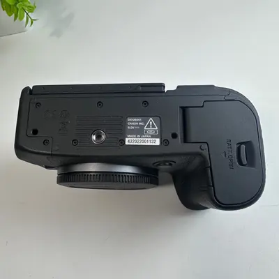 Canon EOS R6 Mark II Mirrorless Camera Body Only 24.2MP 4K60p - Thumbnail 10
