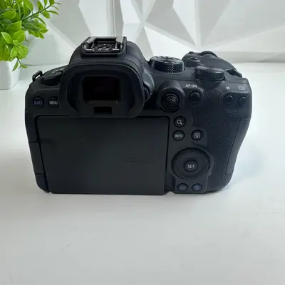 Canon EOS R6 Mark II Mirrorless Camera Body Only 24.2MP 4K60p - Thumbnail 7