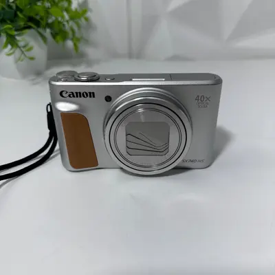 Canon PowerShot SX740 HS Digital Camera 40x Optical Zoom 4K (Silver) - Thumbnail 2