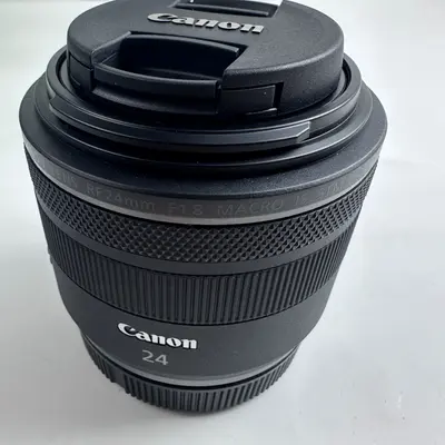 Canon RF 24mm f/1.8 Macro IS STM Lens Wide Angle Prime EOS R System - Thumbnail 2