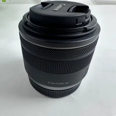 Canon RF 24mm f/1.8 Macro IS STM Lens Wide Angle Prime EOS R System - Thumbnail 4