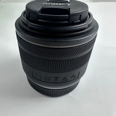 Canon RF 24mm f/1.8 Macro IS STM Lens Wide Angle Prime EOS R System - Thumbnail 3