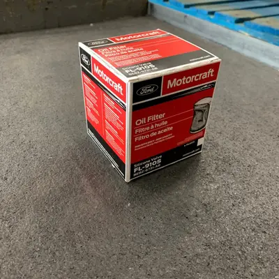 Case of 12 Motorcraft FL-910S Oil Filters BE8Z-6731-AB, Genuine Ford OEM - Thumbnail 5