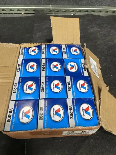 Case of 12 Valvoline VO-202 Engine Oil Filter Spin-On Replaces PH3614 PH4967 New - Thumbnail 4
