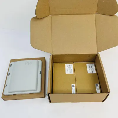 Comtest Networks SA-4640-1S2J PoE 4-Port Splitter with 2 Injectors Kit - Thumbnail 5