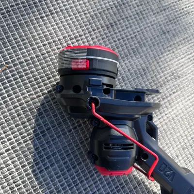 CRAFTSMAN V20 13" Cordless String Trimmer Kit CMCST901M1 With 4.0Ah Battery - Thumbnail 6