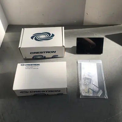 Crestron M201923002 7" Wall Mount Touch Panel w/ M201929001 Light Bar - Thumbnail 1