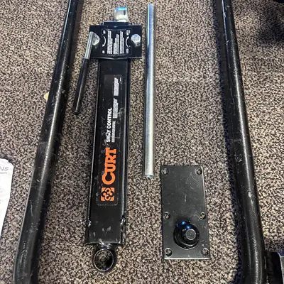 CURT 17063 Round Bar Weight Distribution Hitch Sway Control 14000 lbs Trailer - Thumbnail 3