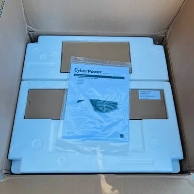 CyberPower PR750RT2U Smart App Sinewave 750VA 750W 2U Rack Tower UPS Battery - Thumbnail 4