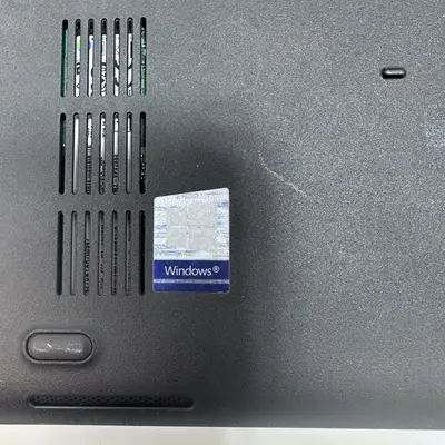 Dell Latitude 5400 Laptop, 14" FHD, i5-8265U, 8GB RAM, 256GB SSD - Thumbnail 9