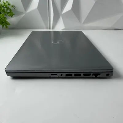 Dell Latitude 5410 Laptop, 14" FHD, i5-10310U, 16GB RAM, 256GB SSD, Win 11 Pro - Thumbnail 3