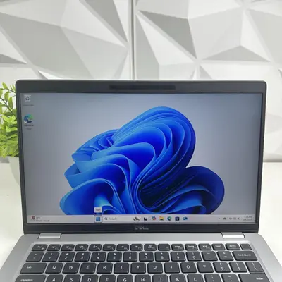 Dell Latitude 5420 Laptop, 14" FHD, i7-1185G7, 16GB RAM, 256GB SSD *Pls READ* - Thumbnail 9
