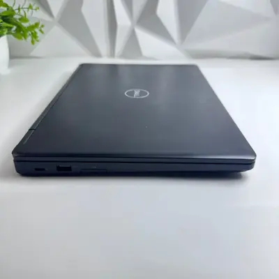 Dell Latitude 5490 14" FHD Laptop, Core i5-8350U, 16GB, 256GB SSD, Win 11 Pro - Thumbnail 3