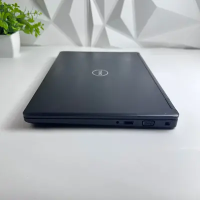 Dell Latitude 5490 14" FHD Laptop, Core i5-8350U, 16GB, 256GB SSD, Win 11 Pro - Thumbnail 4