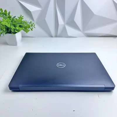 DELL Latitude 7390 Laptop, 13.3" FHD, i7-8650U, 16GB, 256GB SSD - Thumbnail 4