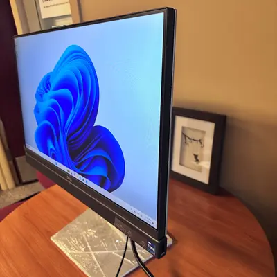 Dell OptiPlex 7420 AIO Plus 23.4" FHD, i7-14700, 16GB DDR5, 512GB SSD *Pls READ* - Thumbnail 4