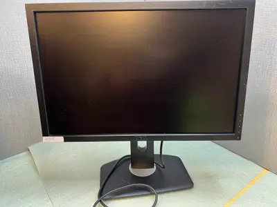 Dell P2210 22-inch LCD Monitor - Thumbnail 1