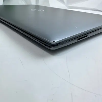 Dell Precision 5680 16" FHD+ i7-13800H, 64GB DDR5, 512GB, RTX 2000 *Pls READ* - Thumbnail 2