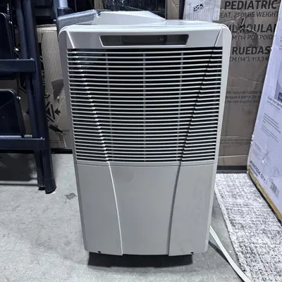 Delonghi DH 40 P Dehumidifier 40-Pint Capacity - Thumbnail 3