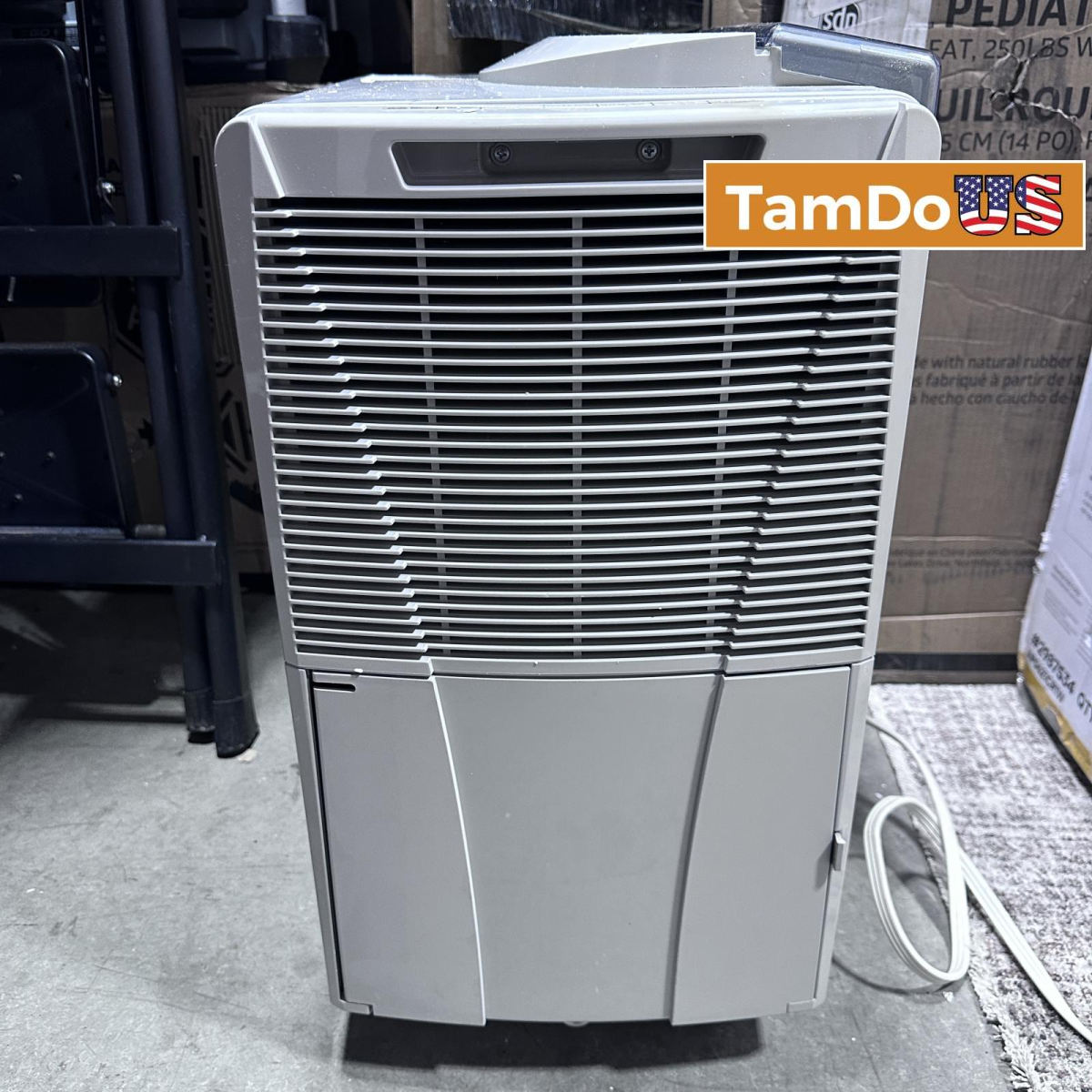 Delonghi DH 40 P Dehumidifier 40-Pint Capacity - Photo 1 - Real photo at TamDo.us
