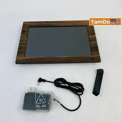 Digital Photo Frame 10.1" HD Display, USB/SD Card, Slideshow, Wall Mountable - Thumbnail 1