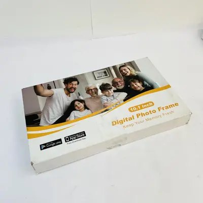 Digital Photo Frame 10.1" HD Display, USB/SD Card, Slideshow, Wall Mountable - Thumbnail 2