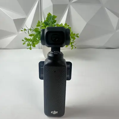 DJI Osmo Pocket 3 Creator Combo Vlogging Camera 4K 120fps 1" CMOS - Thumbnail 7