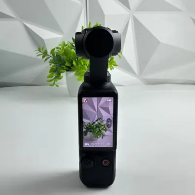 DJI Osmo Pocket 3 Creator Combo Vlogging Camera 4K 120fps 1" CMOS + Accessories - Thumbnail 2