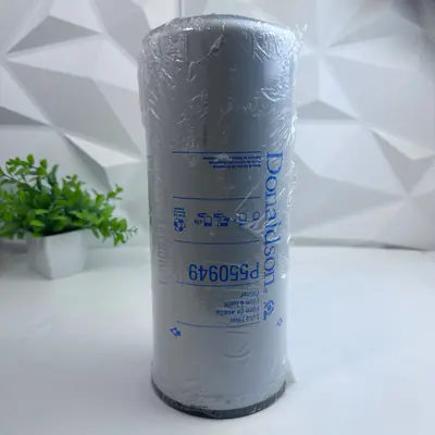 Donaldson P550949 Lube Oil Filter Synteq Heavy Duty Engine Protection - Thumbnail 2