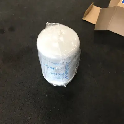 Donaldson P551352 Engine Oil Filter Spin On Full Flow - Thumbnail 7