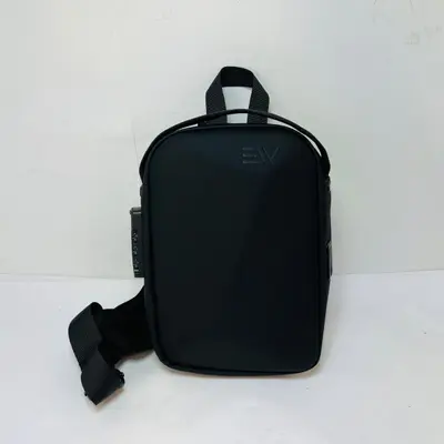 EV Smart Power Pack Anti-Theft Travel Bag w/ TSA Lock & USB Port - Thumbnail 2
