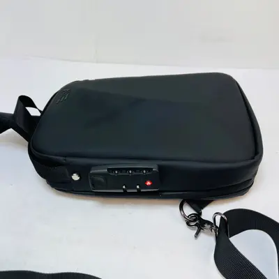 EV Smart Power Pack Anti-Theft Travel Bag w/ TSA Lock & USB Port - Thumbnail 3