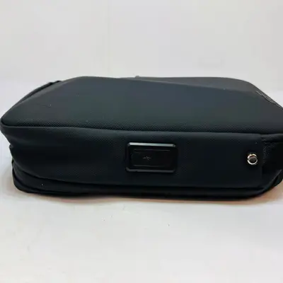 EV Smart Power Pack Anti-Theft Travel Bag w/ TSA Lock & USB Port - Thumbnail 9
